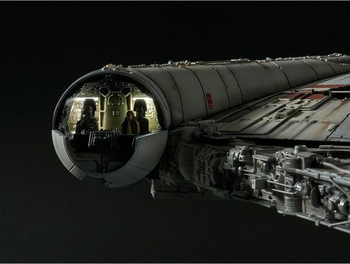 Produktbild Revell Millennium Falcon