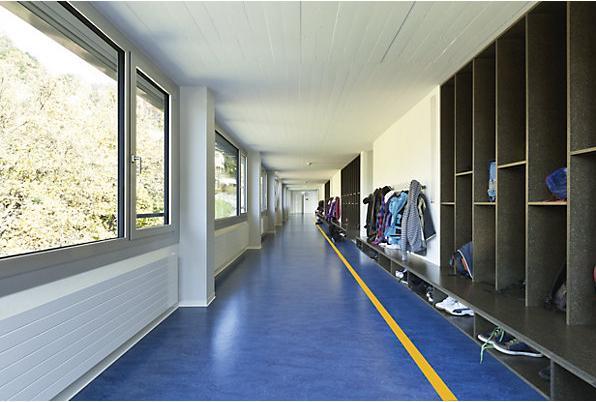 Immagine prodotto Durable Nastro segnaletico per pavimenti Duraline Strong (50 mm)
