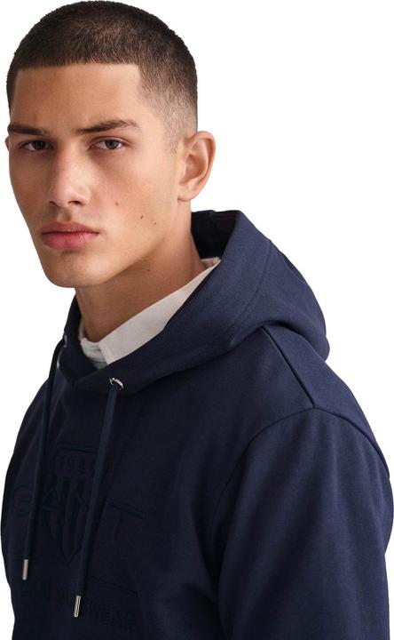 Actual product image GANT Regular Tonal Shield Hoodie (4XL)