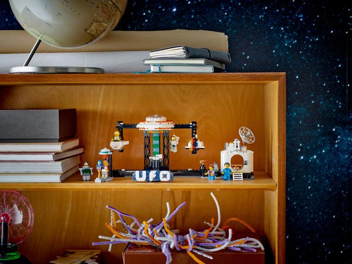 Produktbild LEGO Weltraum-Achterbahn (31142, LEGO Creator Expert)