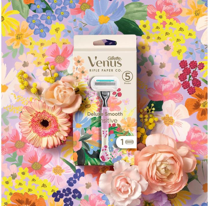 Actual product image Gillette Venus Deluxe Smooth Sensitive