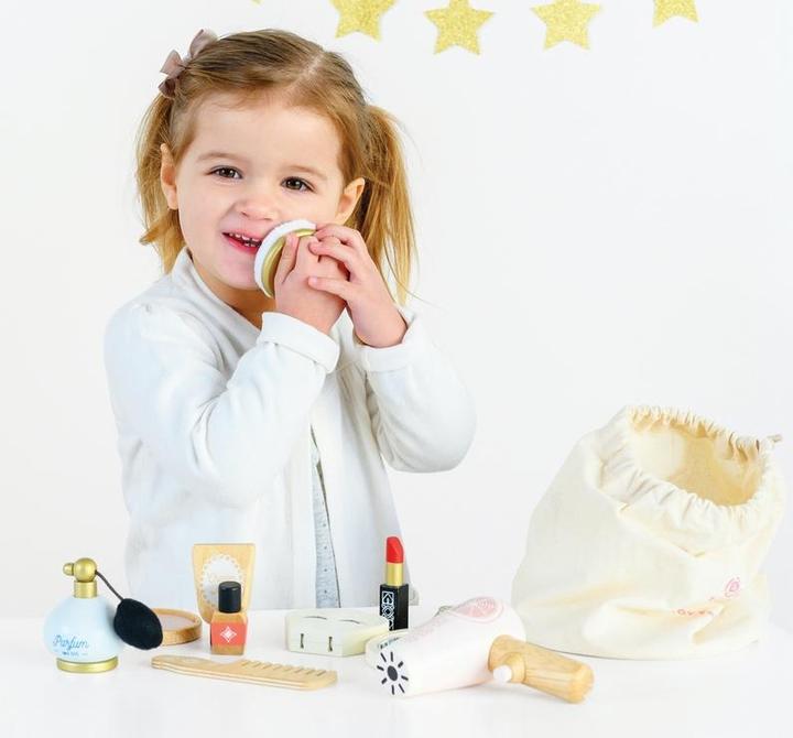 Actual product image Le Toy Van Beauty set - cosmetic bag