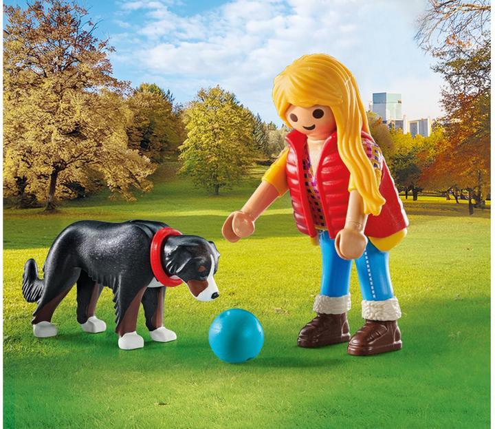 Produktbild Playmobil 71738 Frau mit Sennenhund (71738, Playmobil My Life)