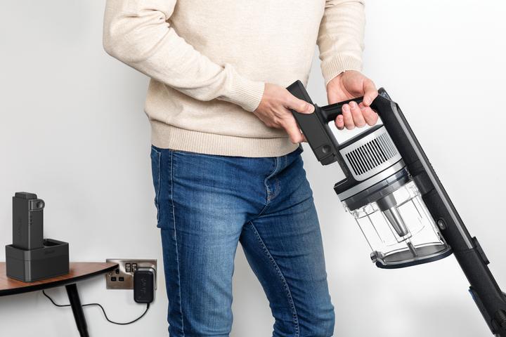 Produktbild Shark IZ320EU Akku-Staubsauger + PowerFins +Flexology Dop-Akku