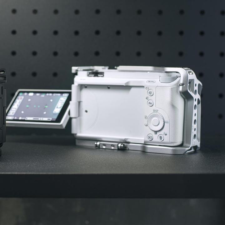 Image du produit Tilta Half Camera Cage pour Sony ZV-E1 (Cage)
