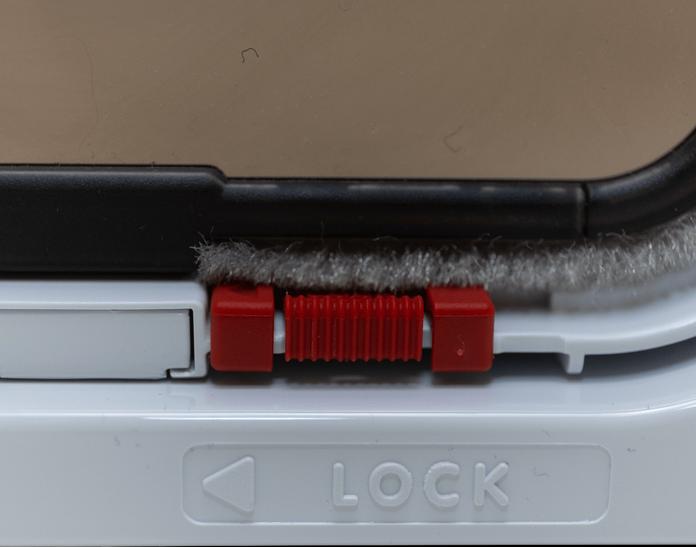Actual product image Cat Mate lockable cat flap white (Manual cat flap)