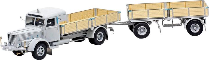 Actual product image Revell Büssing 8000 S 13 with trailer "Platinum Edition