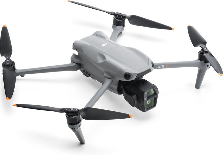 DJI Air 3s Fly More Combo RC-N3 (45 min, 724 g, 50 Mpx)
