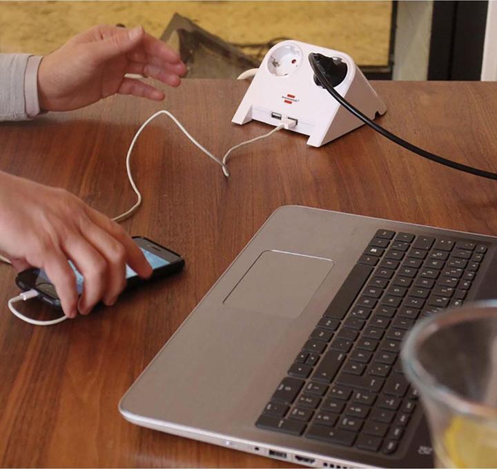 Immagine prodotto Brennenstuhl Caricatore USB da tavolo (4 x, USB-A, 1.80 m)