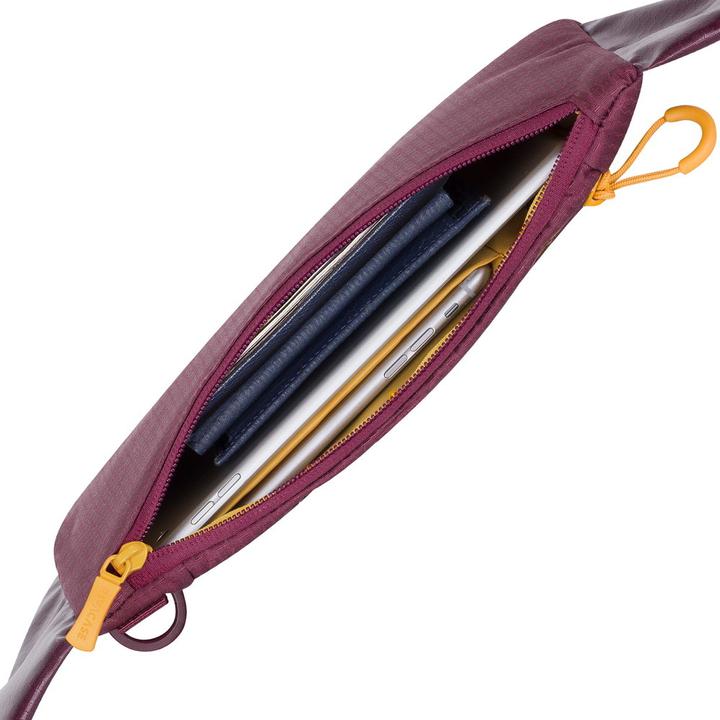 Actual product image Rivacase MOBILE ACC BAG / BURGUNDY Red 5311