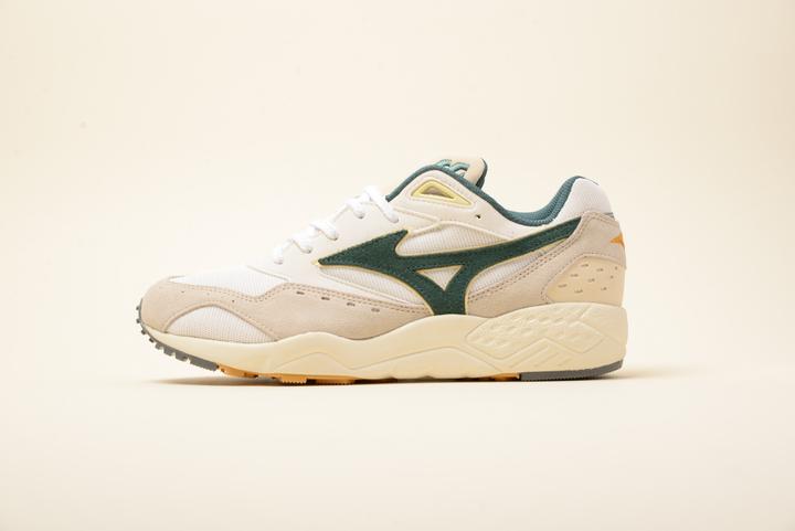 Actual product image Mizuno Contender (38)