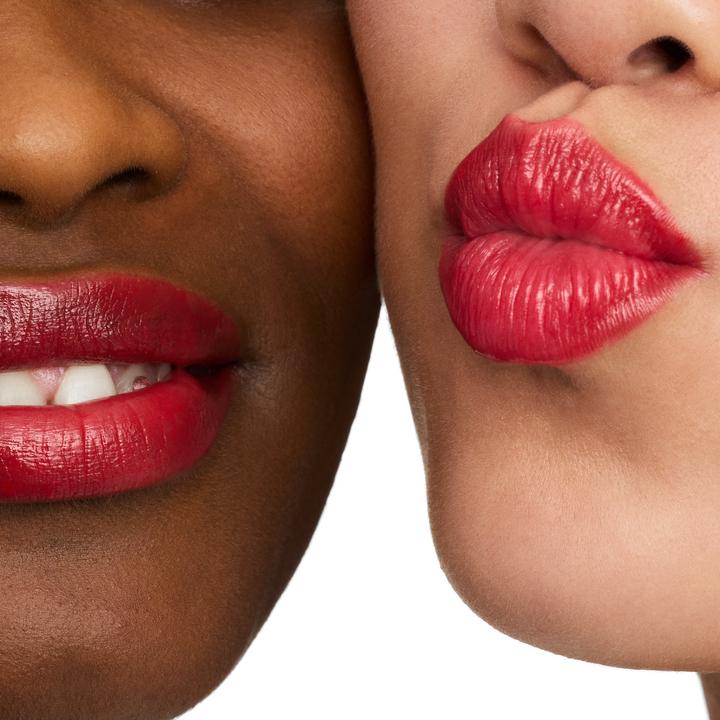 Image du produit essence GLOSSY GLAZE high shine lipstick rouge à lèvres brillant (4)