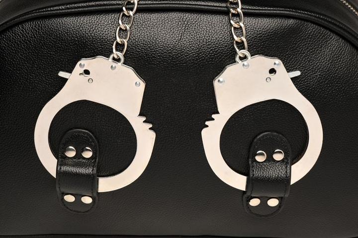 Immagine prodotto Master Series Cuffed Travel Bag with Handcuff Handles