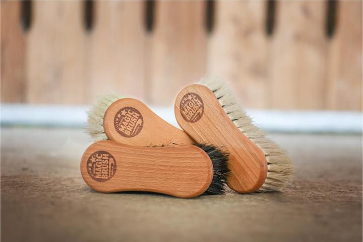 Produktbild Magic Brush Natural Fibres Kombi-Pferdebürste
