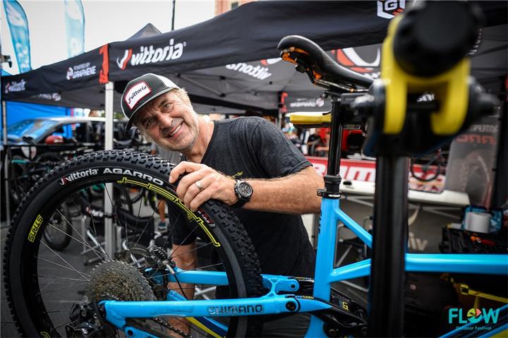 Actual product image Vittoria Agarro 27.5" Trail 4C G2.0 (27.5 x 2.60, 65-584)