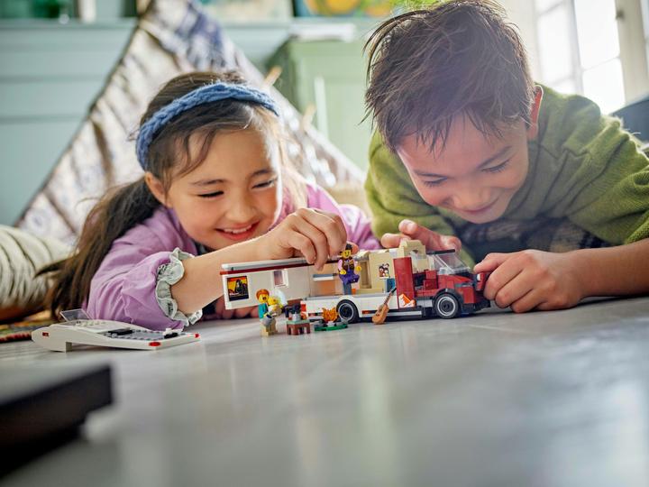 Produktbild LEGO Abenteuer-Wohnmobil (60454, LEGO City)