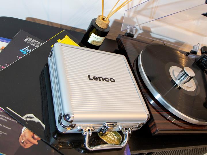 Actual product image Lenco TTA-12in1PRO 12 in 1 professional care for plates Platt. (Record player cleaning)