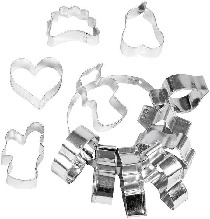 Lares Cookie cutter 12 motifs on ring