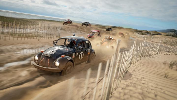 Immagine prodotto Microsoft Forza Horizon 4 Ultimate Edition (Xbox One X, Xbox Series X, Xbox One S, Xbox Serie S)
