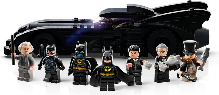Produktbild LEGO Bathöhle Schaukasten (76252, LEGO Seltene Sets, LEGO DC)