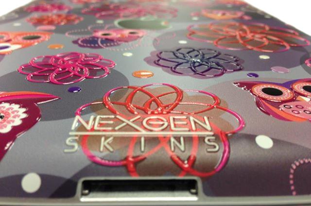 Actual product image Nexgen Skins A set of skins for the Samsung GALAXY S III (Owlettes 3D) case with universal 3D effect. (Samsung Galaxy S III)