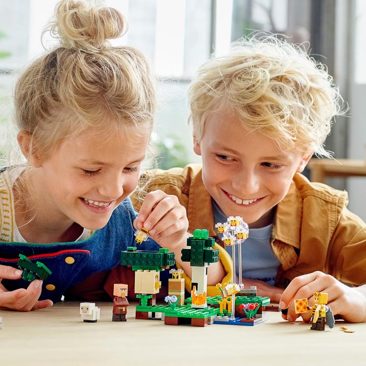 Immagine prodotto LEGO Fattoria delle api (21165, LEGO Minecraft)