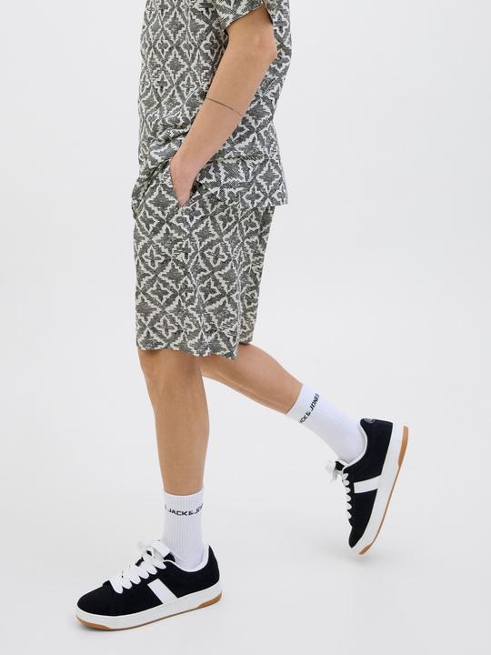 Actual product image Jack & Jones Relaxed Fit Shorts Shorts (XS)