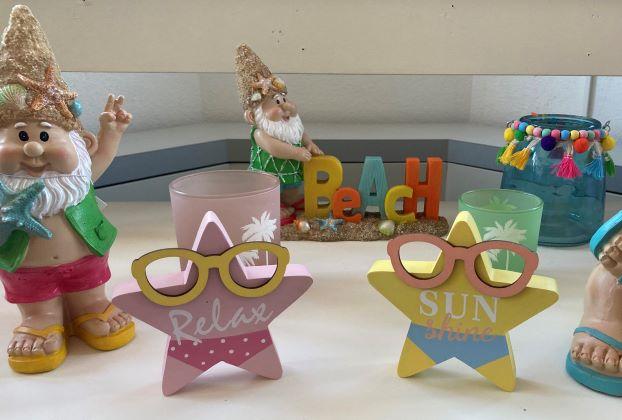 Actual product image GuGus Decorative Stand Summer Star made of wood with lettering Relax Size 2x12x11.5cm (2 x 12 x 11.5 cm)