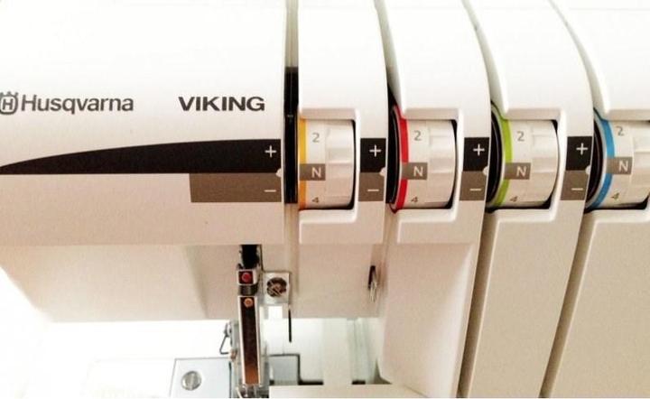 Produktbild Husqvarna VIKING Huskylock S15 Overlock