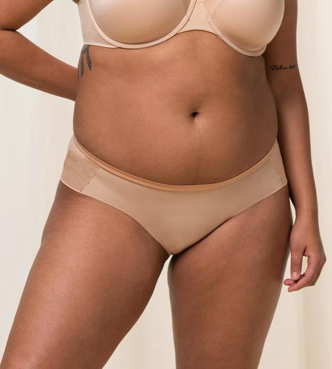 Actual product image Triumph Body Make-Up Soft Touch (44, Single pack)