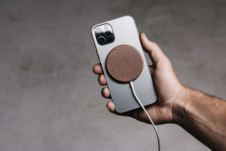 Actual product image Nomad Case for MagSafe Cable Rustic Brown Leather