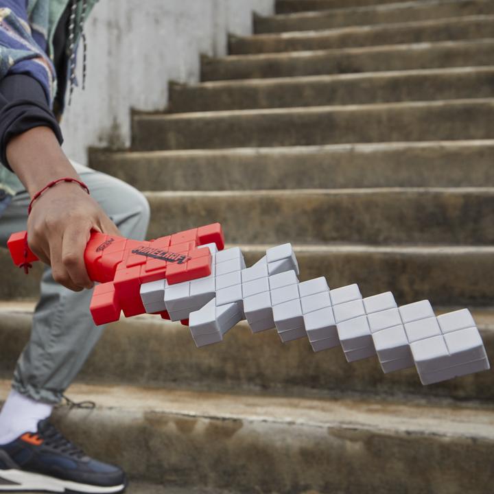 Immagine prodotto Nerf Spada rubacuori Minecraft, 4 dardi in schiuma Elite, lama morbida, lanciadardi