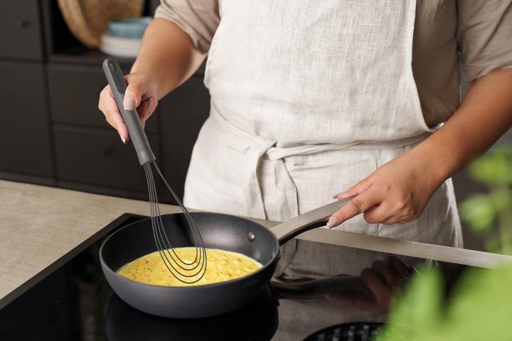 Actual product image Zyliss Silicone flat whisk