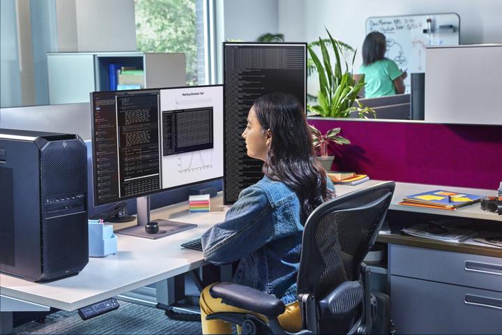Image du produit HP Z8 G5 (Intel Xeon w5-3423, 32 Go, 1000 Go)
