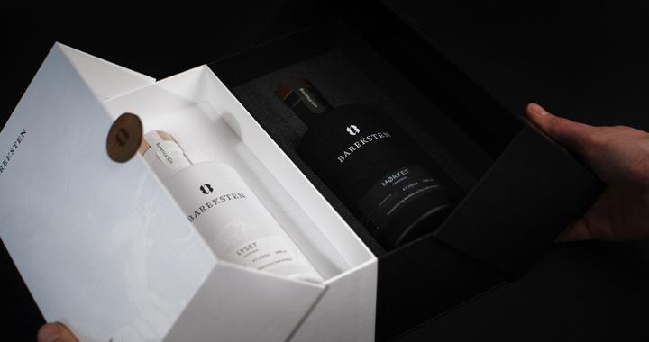 Immagine prodotto Bareksten Gin botanico Lyset & Mørket, confezione regalo (2 x 50 cl)