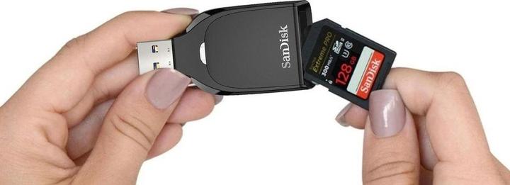 Actual product image SanDisk MobileMate (USB 3.0)