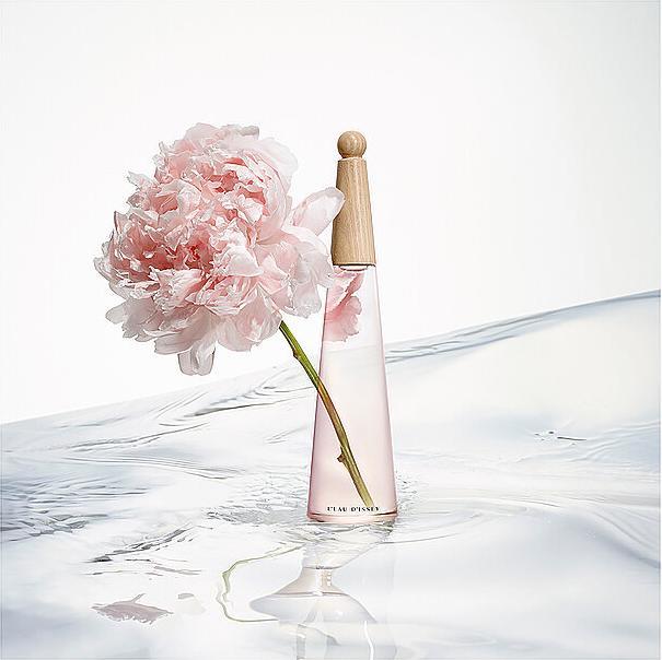 Produktbild Issey Miyake L'Eau d'Issey Pivoine Eau de Toilette Intense 100ml (Eau de Toilette, 100 ml)