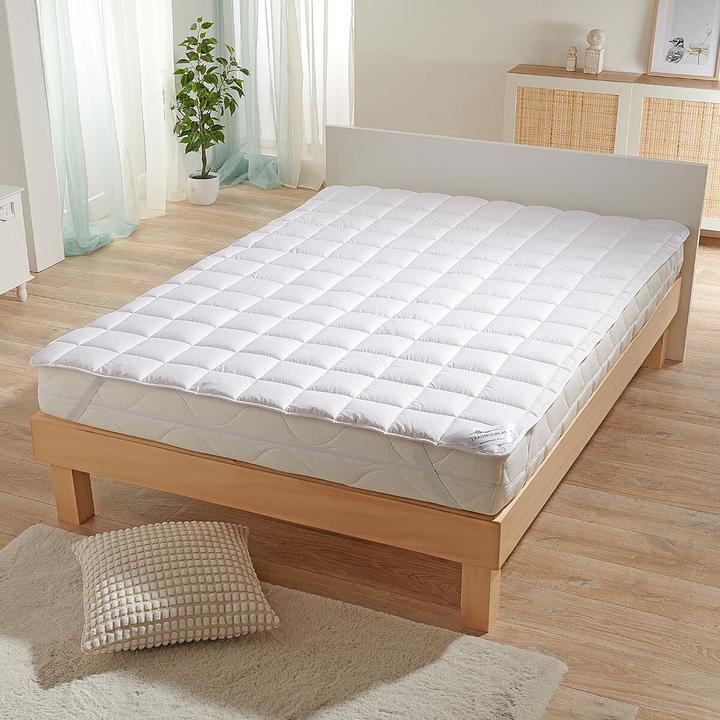 Actual product image Traumschlaf Nature pure new wool mattress topper (200 x 200 cm)