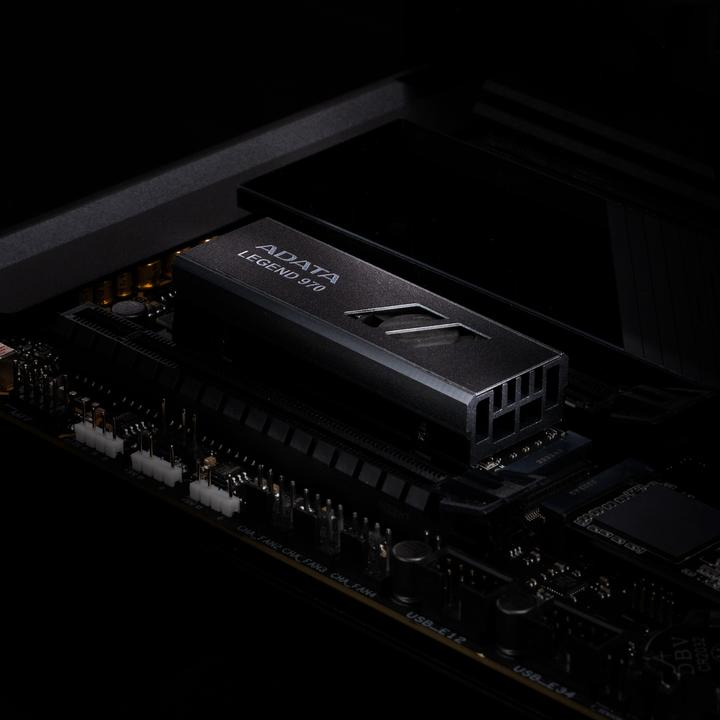 Produktbild Adata SSD Legend 970 M.2 1TB PCIe Gen5x4 2280 (1000 GB, M.2 2280)