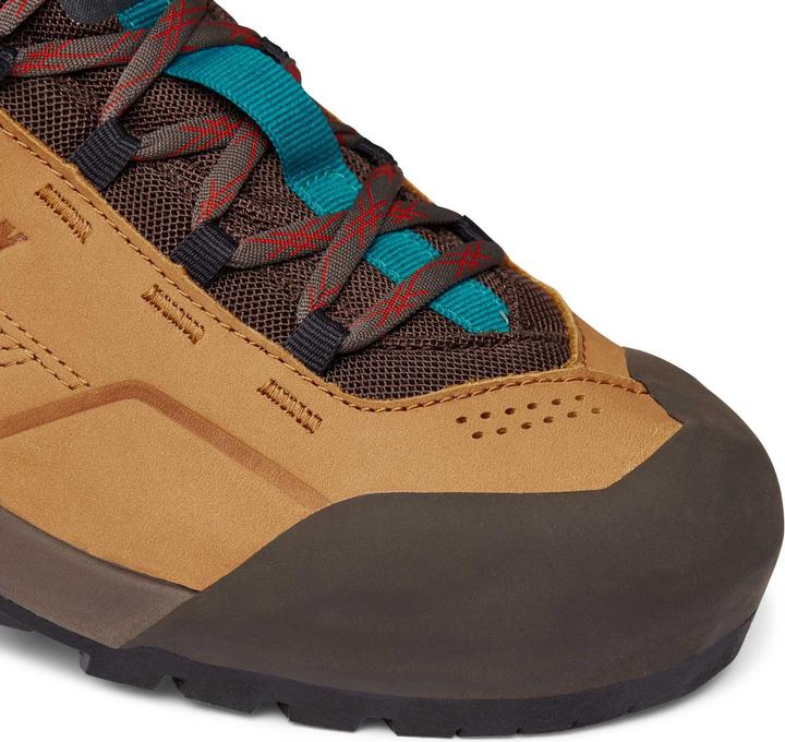Actual product image Black Diamond M Mission Lthr Lw Wp Aprch Shs (41)