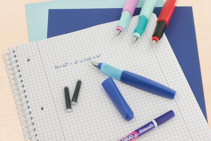 Immagine prodotto Pelikan Penna stilografica Twist rosso fuoco medio (M), rosso nero (Rosso fuoco, 1 x)