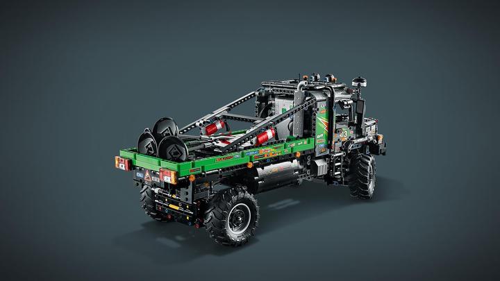 Actual product image LEGO Mercedes-Benz Zetros Offroad Truck (42129, LEGO Technic)
