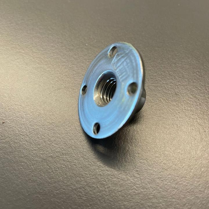Steilheit Spezial-Einschlagmutter M10 für Kletterwände, edelstahl (Panzermutter, Flanschmutter, Anschraubmutte (Silber)