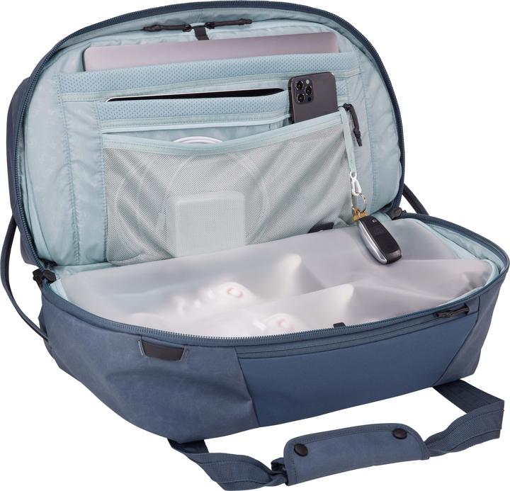 Actual product image Thule Aion Duffel Bag 35L - Dark Slate (35 l)