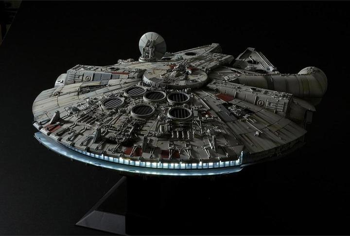 Produktbild Revell Millennium Falcon