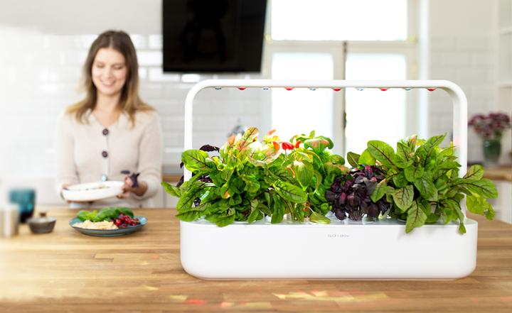 Actual product image Click and Grow Smart Garden 9 (62.50 cm)