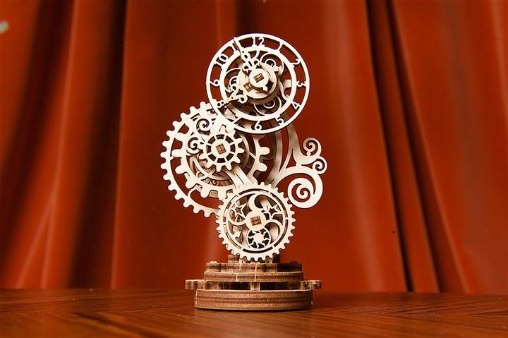 Produktbild Ugears Steampunk-Uhr