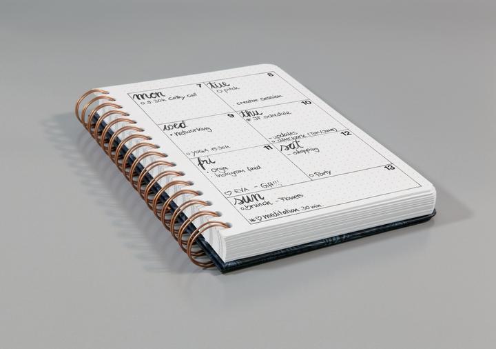 Actual product image Jolie Spiral notebook (A5, Checked, Hardcover)