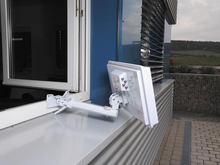 Image du produit Selfsat H30D+ Antenne plate avec LNB simple (Antenne plate, 33.70 dB, DVB-S / -S2)