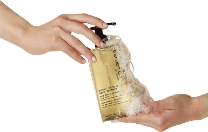 Produktbild Shu Uemura Cleansing Oil Gentle Radiance Deep Cleanser (400 ml, Flüssiges Shampoo)